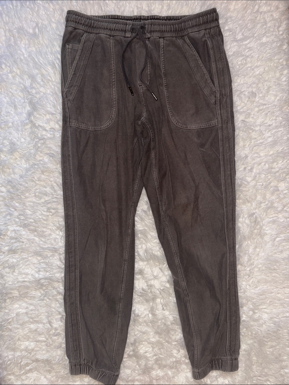 Athleta Farallon Jogger Green, Size 4 - Picture 2 of 16